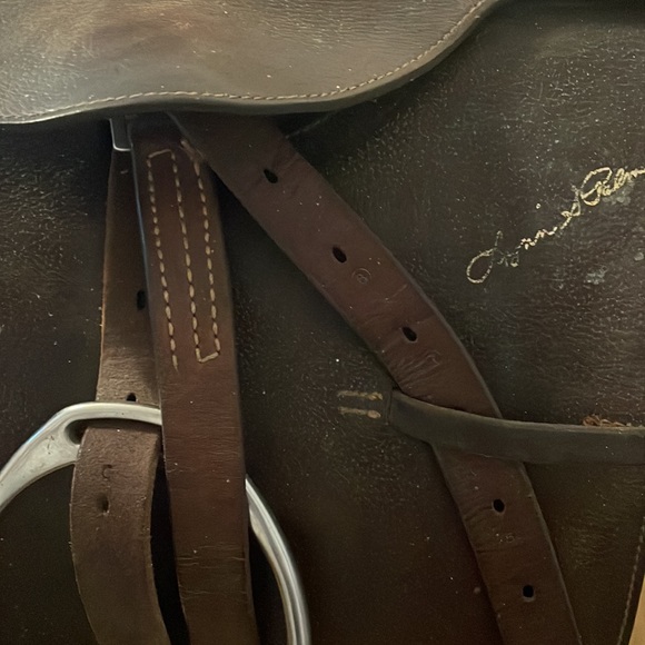 Lynn Palm Collegiate Jumping/Close Contact Saddle - Picture 3 of 11